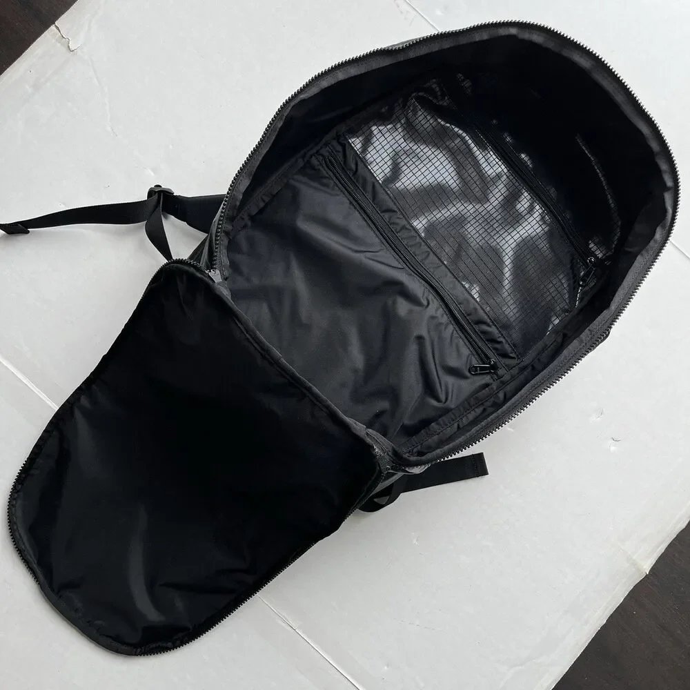 The Golfers Journal Broken Tee Society 31L Backpack Travel Bag Member Pack Black